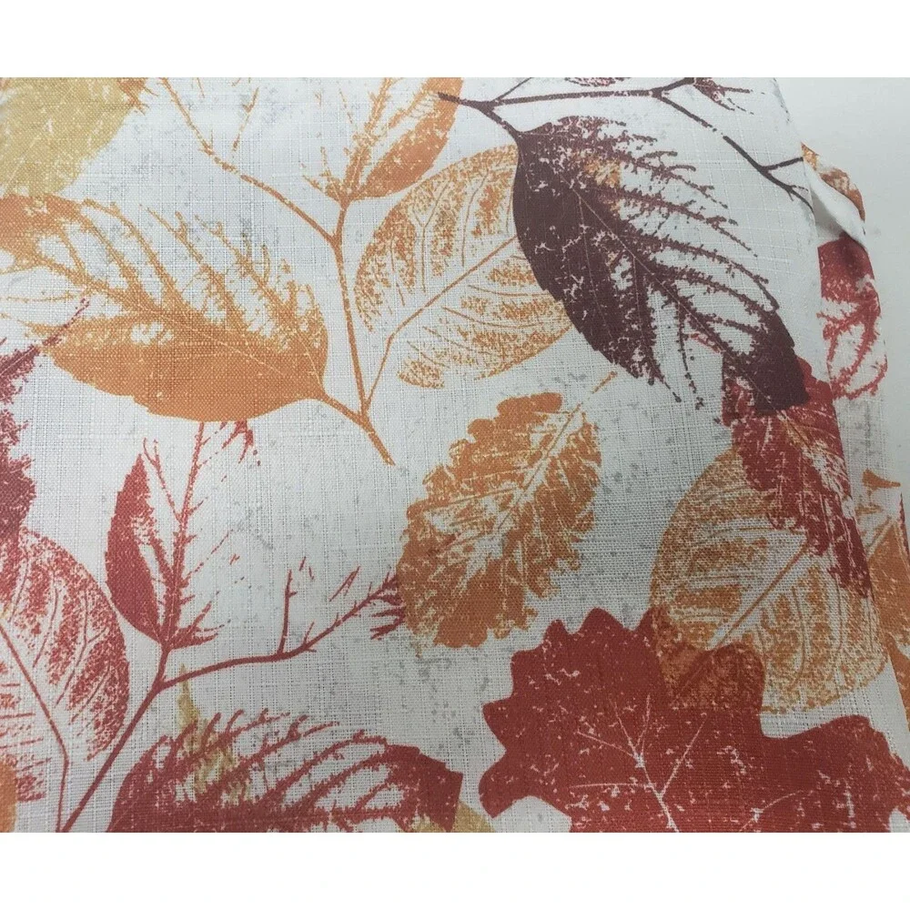1 Printed Fabric Tablecloth, 60